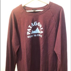 Women’s Patagonia light sweatshirt